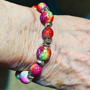 Colorful stretch bracelet